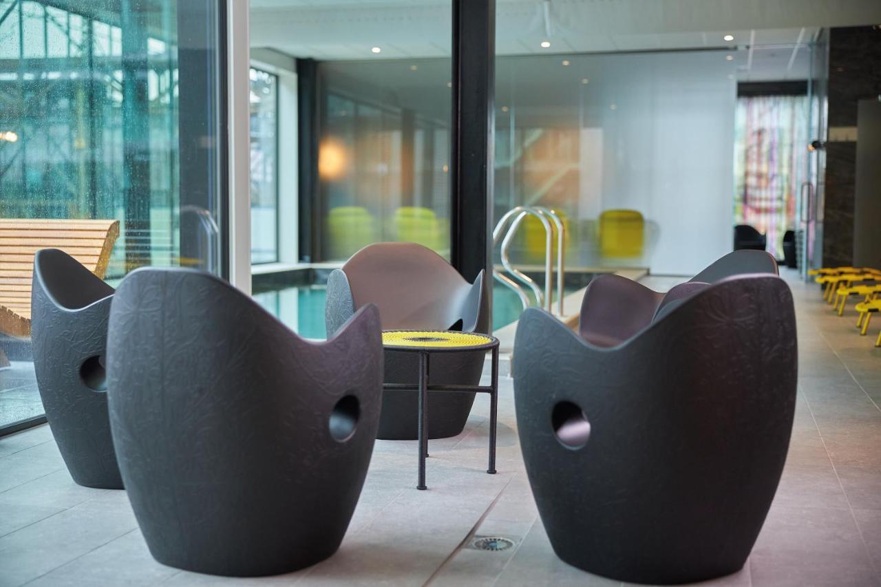 Inntel Hotels Amsterdam Landmark Экстерьер фото "The interior of the hotel is very modern and very comfortable"