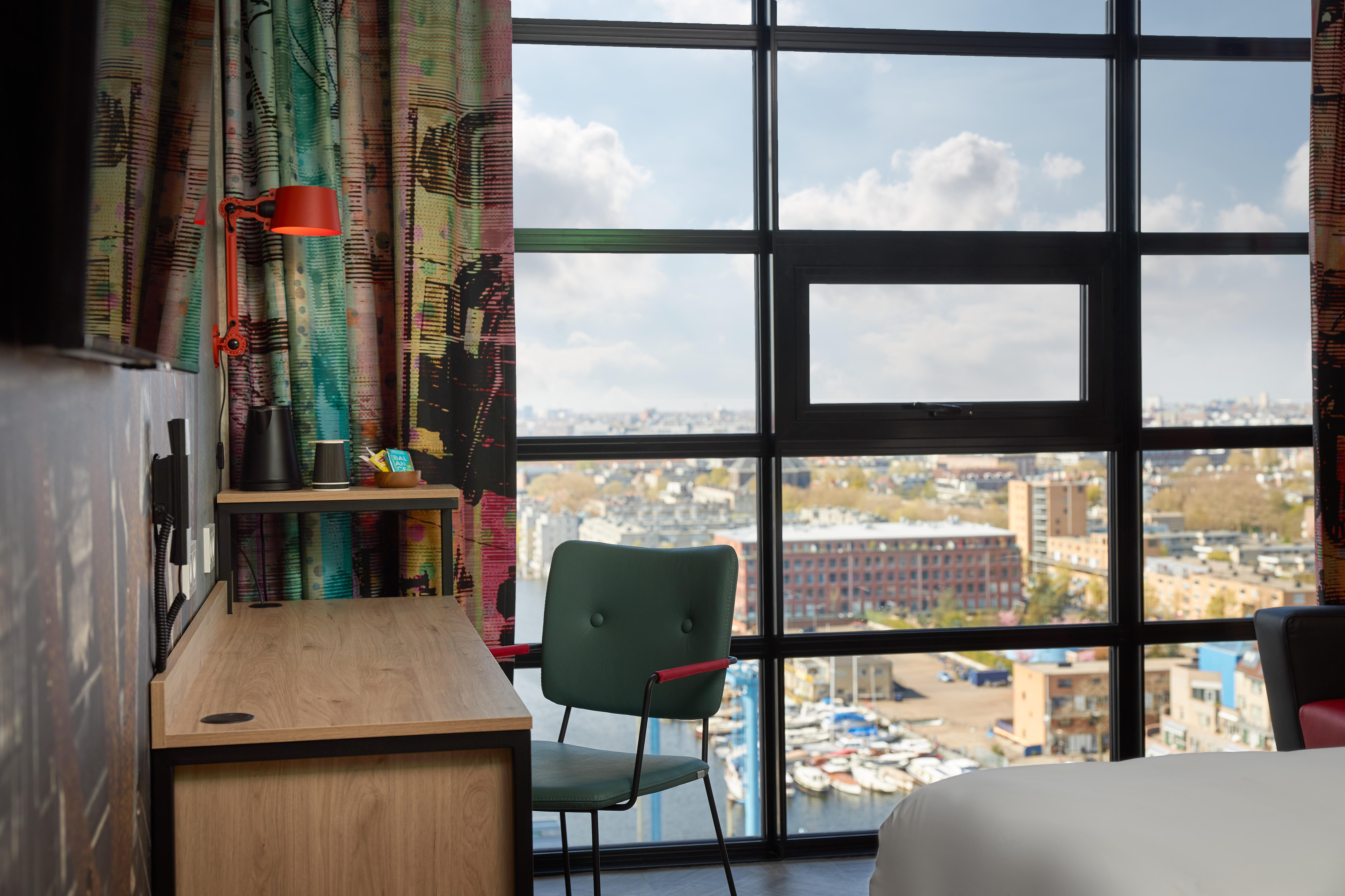 Inntel Hotels Amsterdam Landmark Экстерьер фото The view from the room