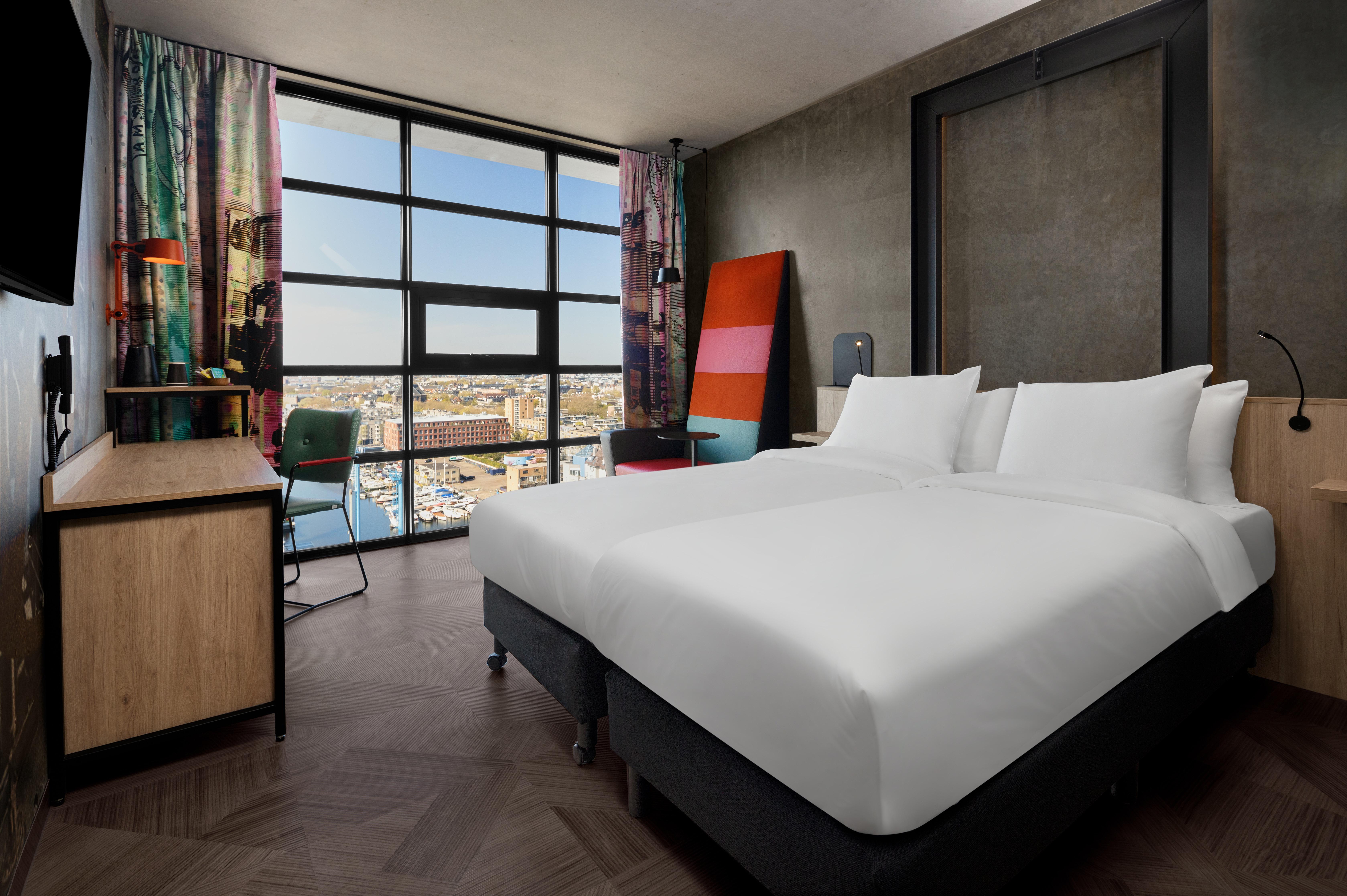 Inntel Hotels Amsterdam Landmark Экстерьер фото Room at the Westin Amsterdam