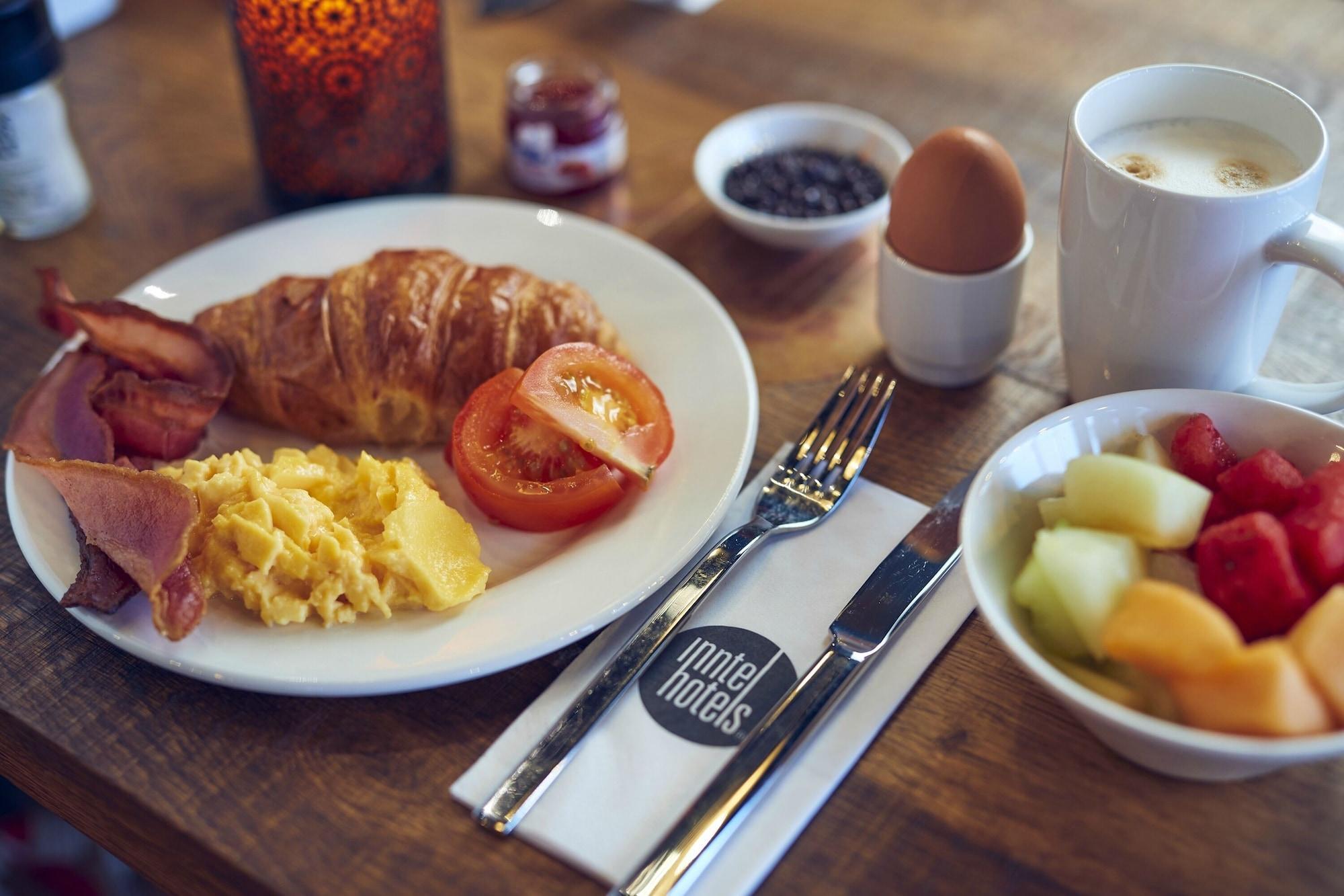 Inntel Hotels Amsterdam Landmark Экстерьер фото Breakfast at Inntel Hotels